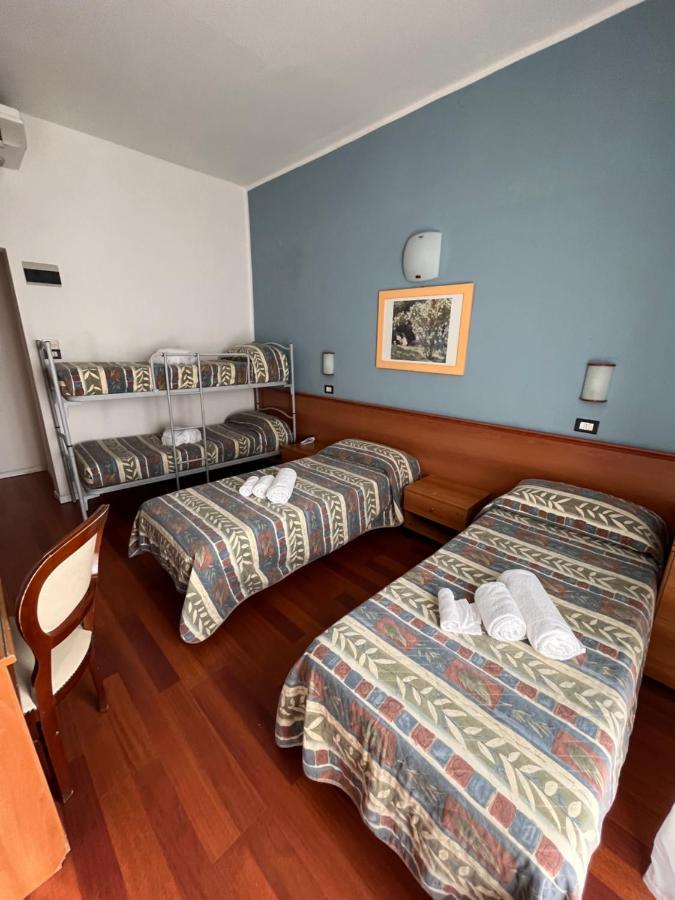 Hotel Stella D'Italia - Nuova Gestione Rimini Dış mekan fotoğraf