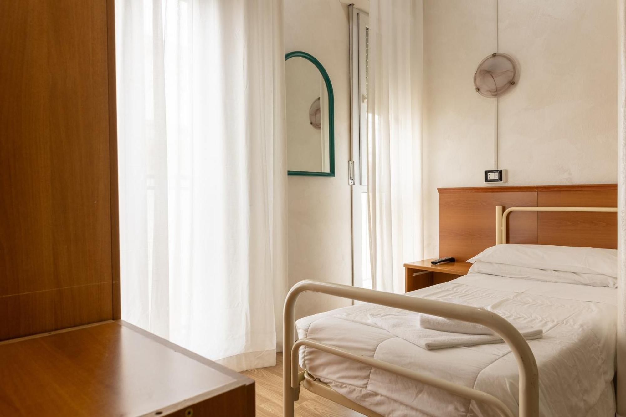 Hotel Stella D'Italia - Nuova Gestione Rimini Dış mekan fotoğraf
